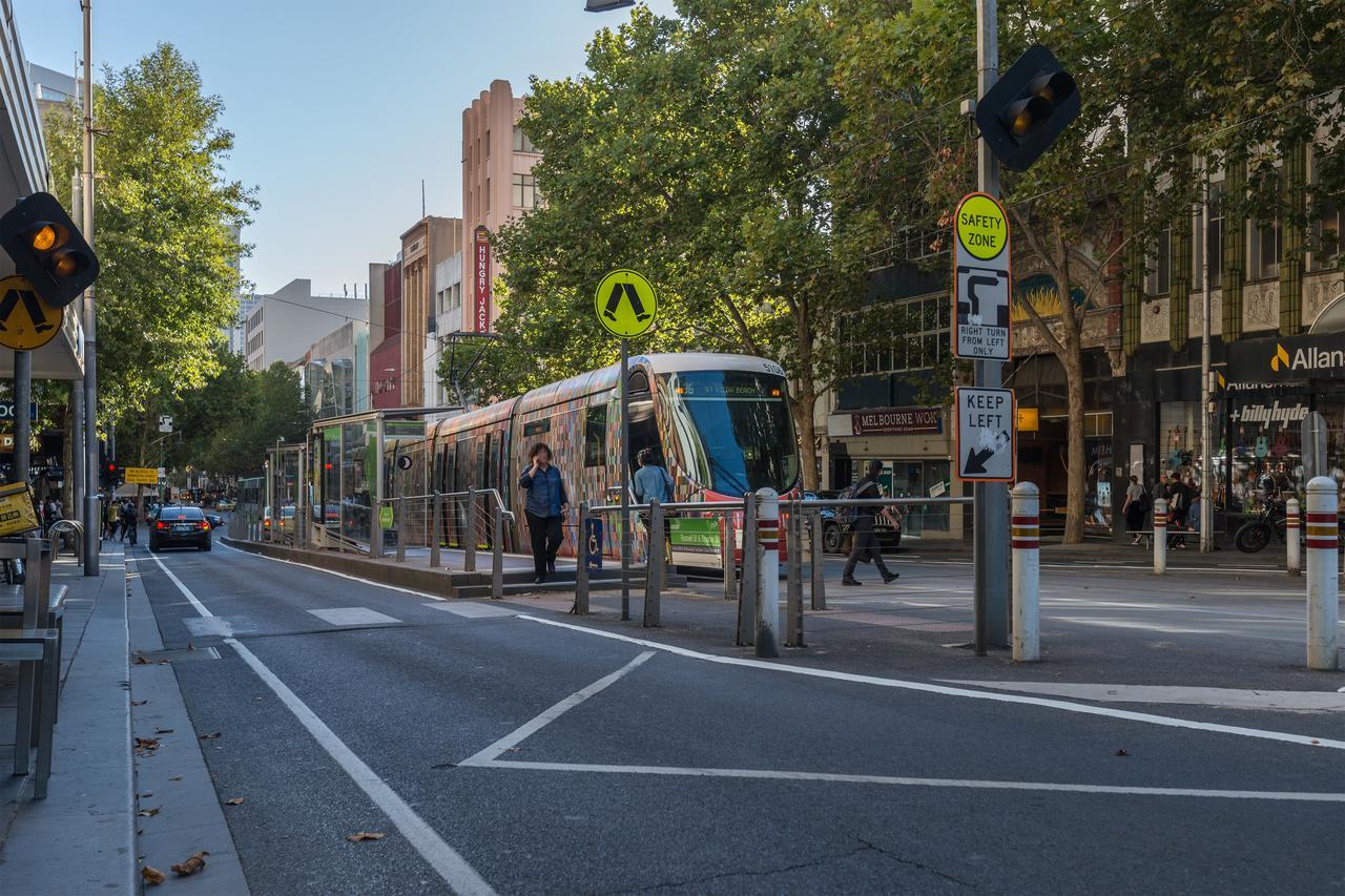Apc On Bourke Aparthotel Melbourne Exterior photo